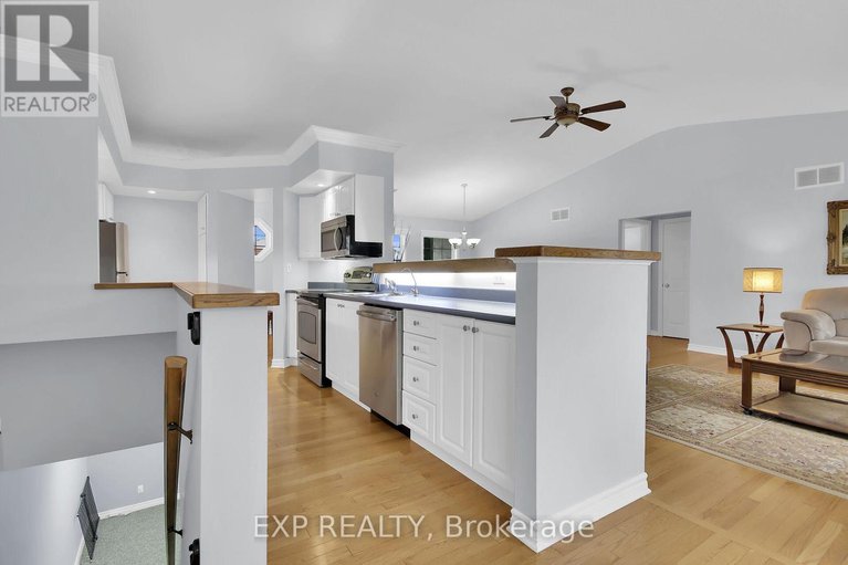 28795569/40-evelyn-street/almonte/mississippi-mills/ontario/K0A1A0_15
