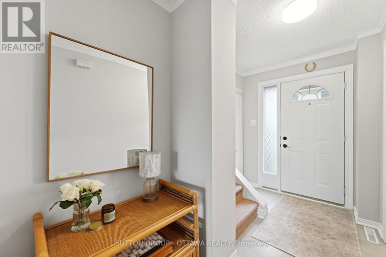 29617710/3907e-old-richmond-road/arbeatha-park/ottawa/ontario/K2H8T8_5