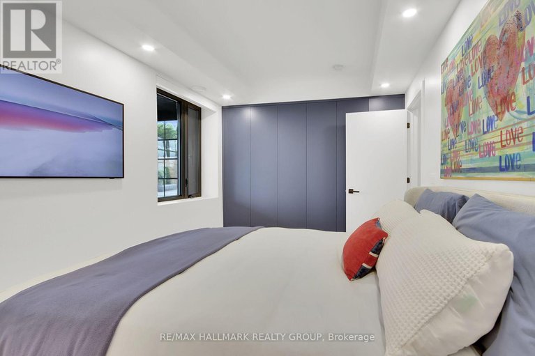 29109619/227-grandview-road/crystal-bayrocky-point/ottawa/ontario/K2H8B9_23