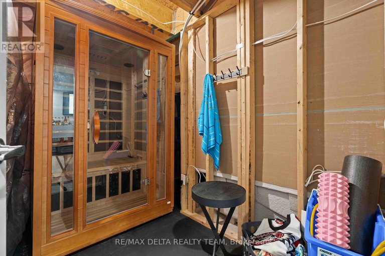 29289010/58-hackamore-crescent/goulbourn-twp-from-franktown-rdsouth-to-rideau/ottawa/ontario/K0A2Z0_38