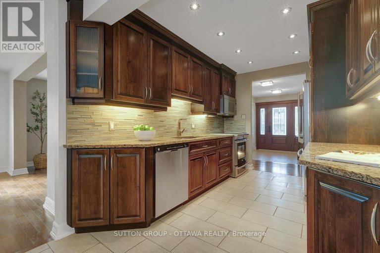 28890057/680-weston-drive/elmvale-acres/ottawa/ontario/K1G1V8_15