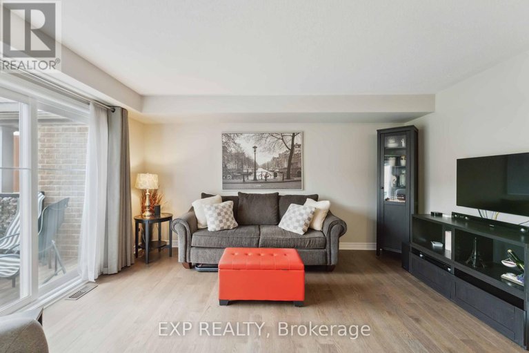 28249300/486-clearbrook-drive/strandherd/ottawa/ontario/K2J0H9_5