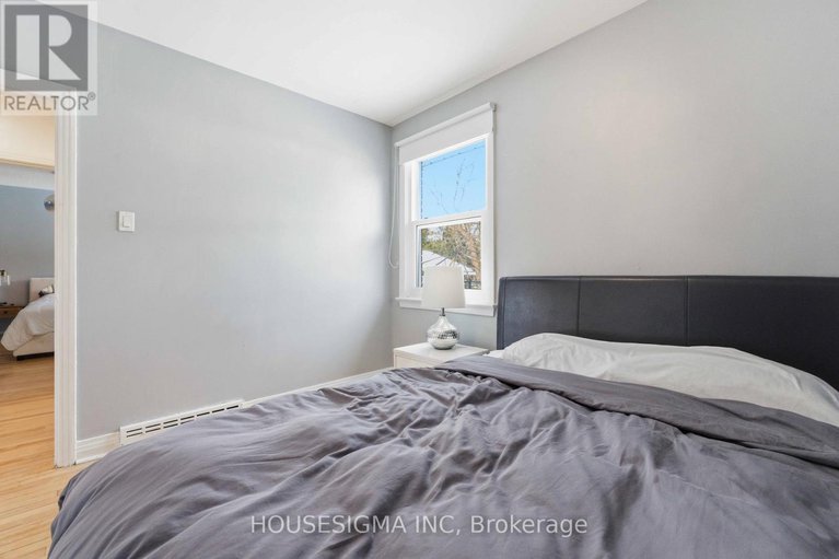 29433007/1047-richard-avenue/billings-bridge/ottawa/ontario/K1H8C3_23