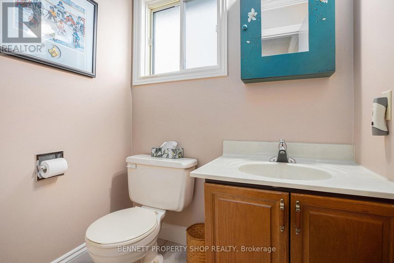 28998987/1717-des-perdrix-crescent/orleanssunridge/ottawa/ontario/K1C5B5_8