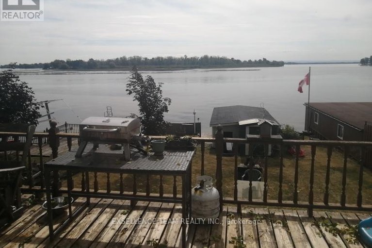 28877485/6803-st-louis-point-road-s/south-glengarry-charlottenburgh-twp/south-glengarry/ontario/K0C2E0_8