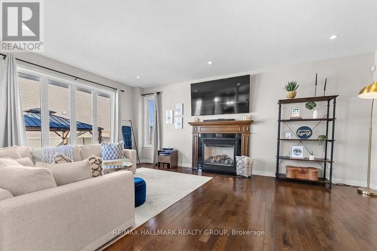 29627658/1965-montmere-avenue/notting-hillsummerside/ottawa/ontario/K4A0E3_21