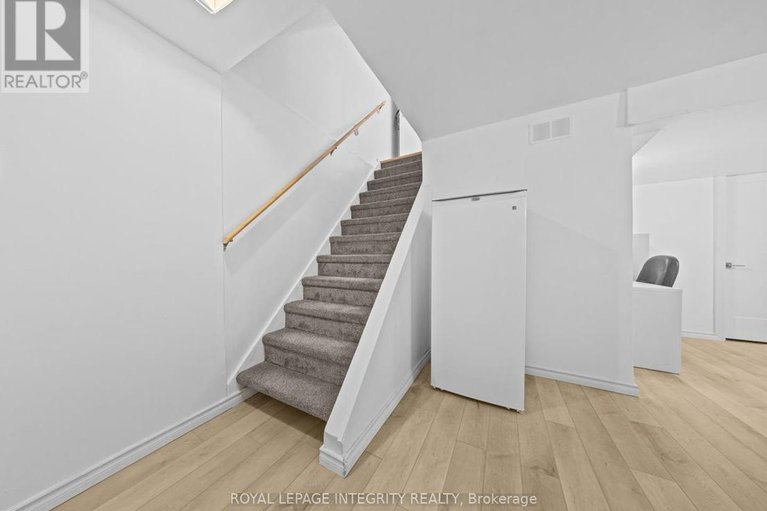 29383476/1196-priory-lane/convent-glen-north/ottawa/ontario/K1C1Z9_20