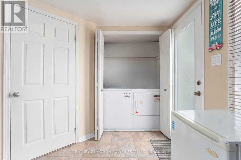 28504780/123-gatestone-private/beacon-hill-south/ottawa/ontario/K1J1K5_22