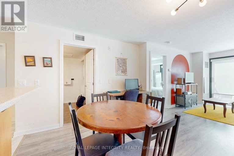 29091683/203-138-somerset-street-w/ottawa-centregolden-triangle/ottawa/ontario/K2P0A3_12