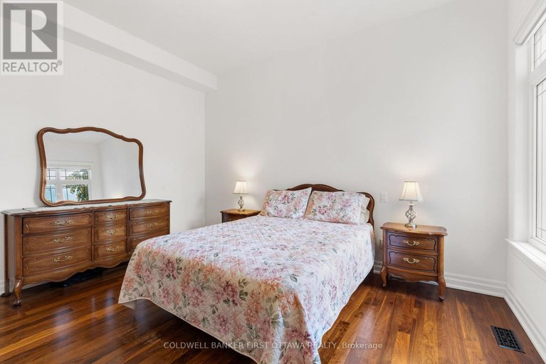 28989524/1623-claymor-avenue/carleton-heights/ottawa/ontario/K2C1T4_22