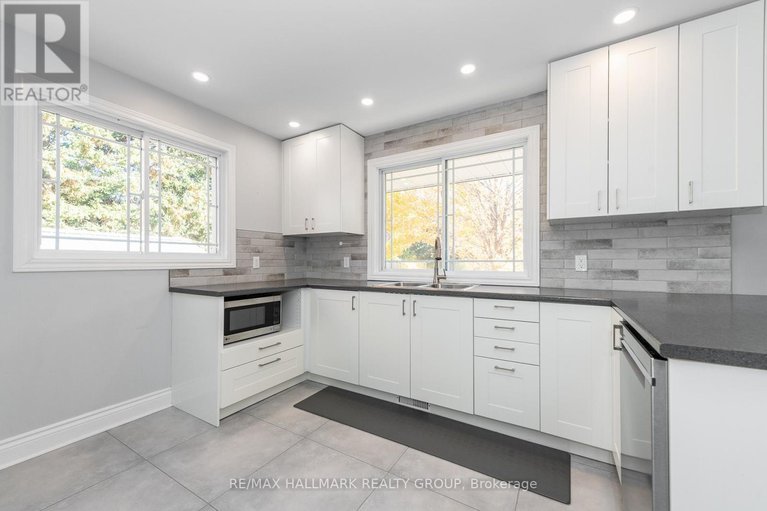29013093/404-bouchard-street/russell-twp/russell/ontario/K4R1E5_12