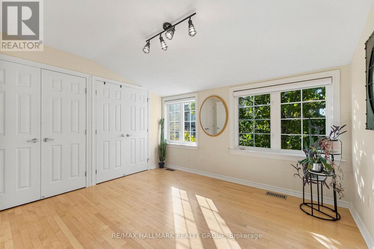 29051360/440-edgeworth-avenue/woodroffe/ottawa/ontario/K2B5L1_6