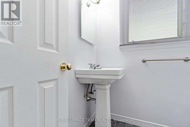 28614426/207-curry-street/kemptville/north-grenville/ontario/K0G1J0_11