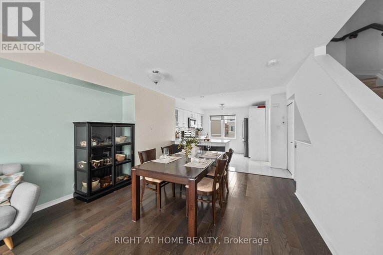 29526462/161-camden-private/cedargrovefraserdale/ottawa/ontario/K2J6J1_11