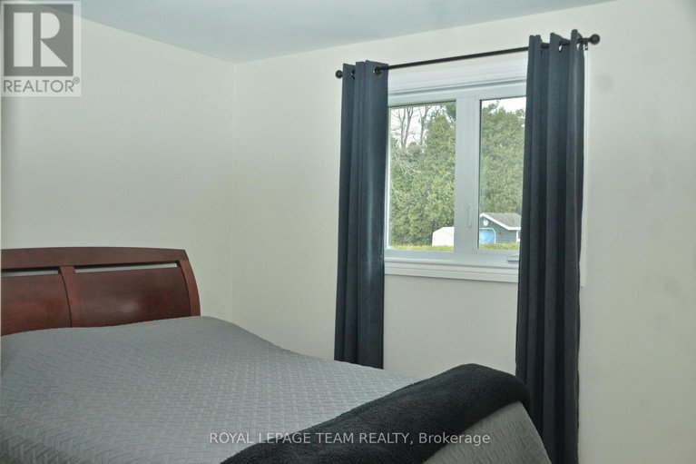 29683602/11119-grisdale-boulevard-w/south-dundas-matilda-twp/south-dundas/ontario/K0E1K0_18