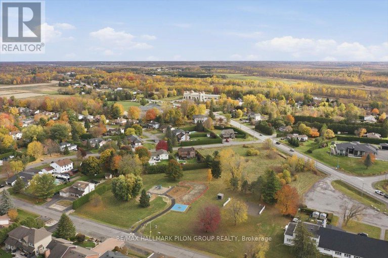 29323247/2620-denise-avenue/navan/ottawa/ontario/K4B1J8_20