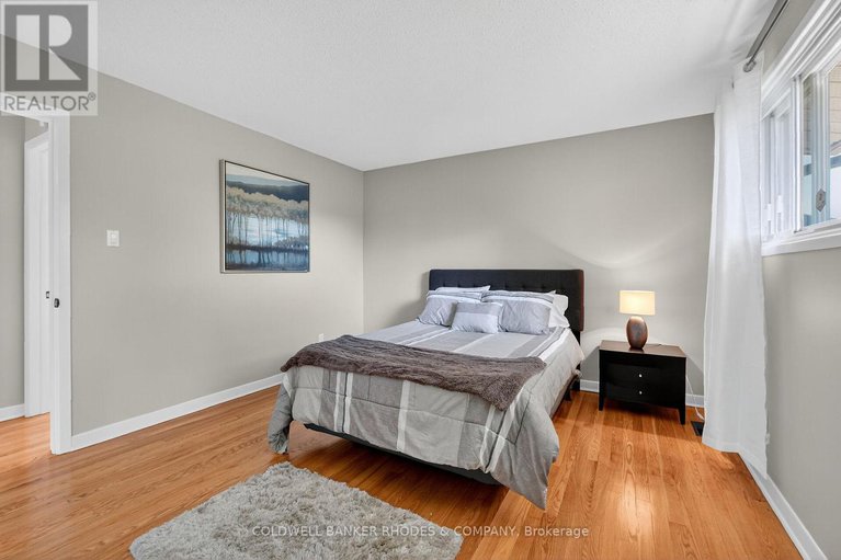 28912444/11-willeth-avenue/city-viewskylinefisher-heightsparkwood-hills/ottawa/ontario/K2E5C2_32
