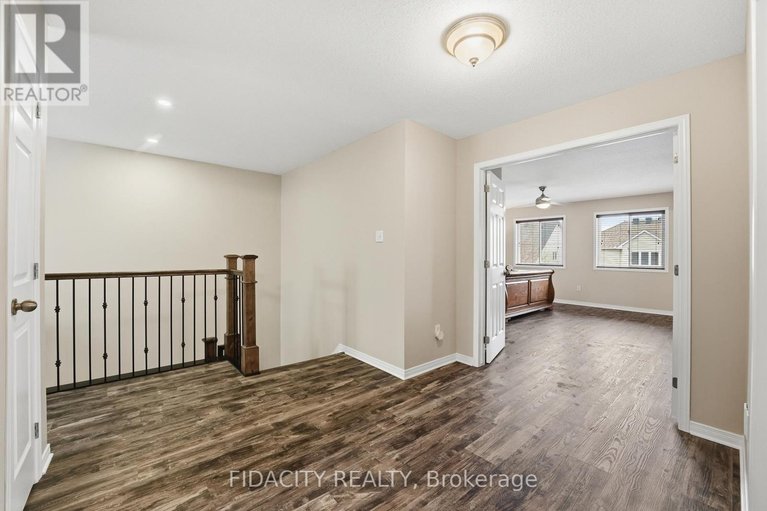 29688252/78-black-bear-way/stittsville-south/ottawa/ontario/K2S2G7_22