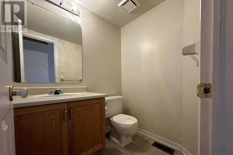 28832918/5-roblyn-way/barrhaven-east/ottawa/ontario/K2G5Z4_4