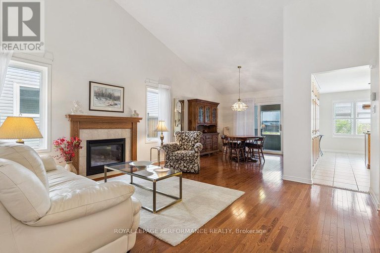 28546578/131-arrowwood-drive/stittsville-south/ottawa/ontario/K2S2G3_8