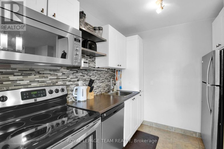 28317892/811-2000-jasmine-crescent/beacon-hill-south/ottawa/ontario/K1J8K4_11