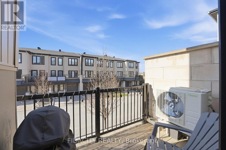 29646328/807-element-private/emerald-meadowstrailwest/ottawa/ontario/K2M0M8_3