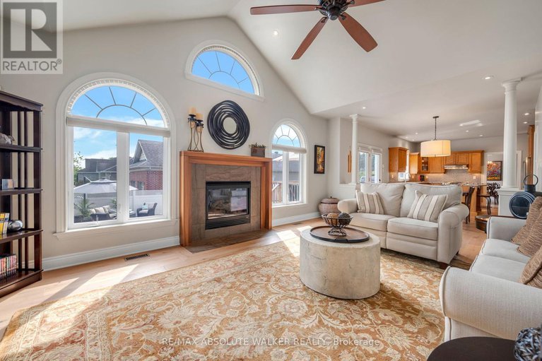 28412580/185-glenncastle-drive/carp/ottawa/ontario/K0A1L0_18