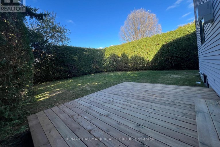 29154826/15-scharf-lane/glencairnhazeldean/ottawa/ontario/K2L2K3_47