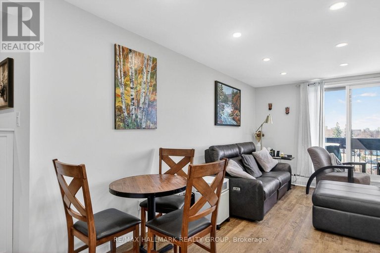 29579525/504-1505-baseline-road/copeland-park/ottawa/ontario/K2C3L4_18