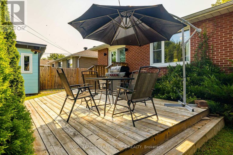 28842718/343-fullerton-avenue/overbrookcastle-heights/ottawa/ontario/K1K1K2_43