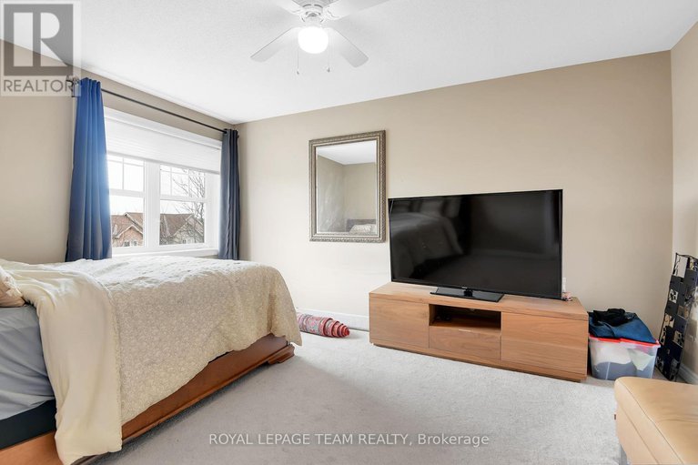 28237115/920-messor-crescent/stittsville-north/ottawa/ontario/K2S0P2_19