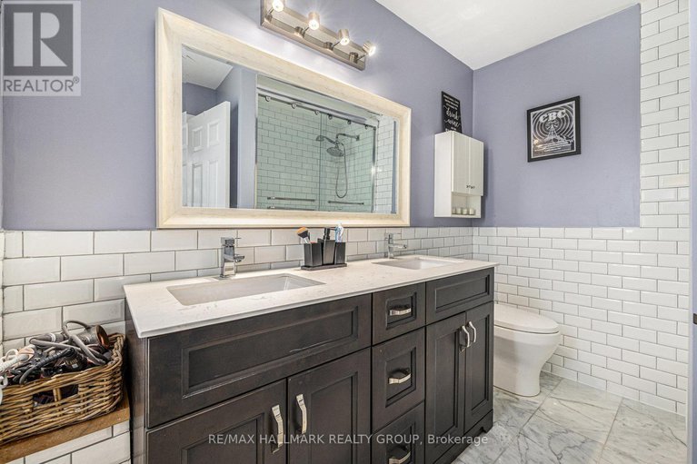 28525097/13-817-high-street/britannia-heights/ottawa/ontario/K2B6C3_18