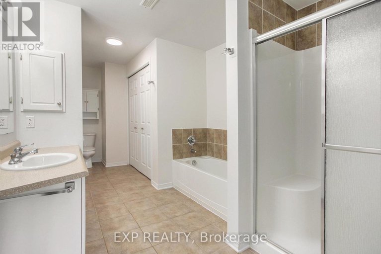 28456639/5-90-briargate-private/springridgeeast-village/ottawa/ontario/K4A0C4_22