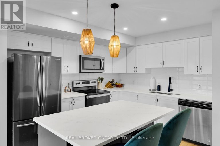 29642314/405-pilot-private/emerald-meadowstrailwest/ottawa/ontario/K2V0S3_10