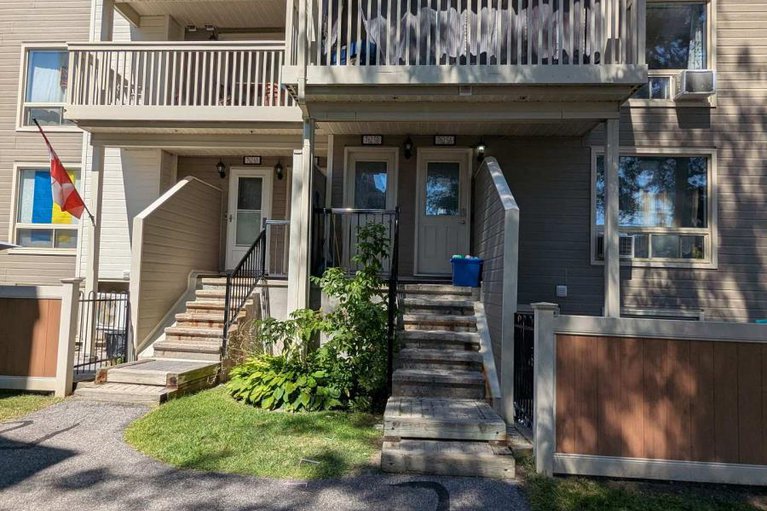 28764343/5b-762-st-andre-drive/hiawatha-parkconvent-glen/ottawa/ontario/K1C4S7_1