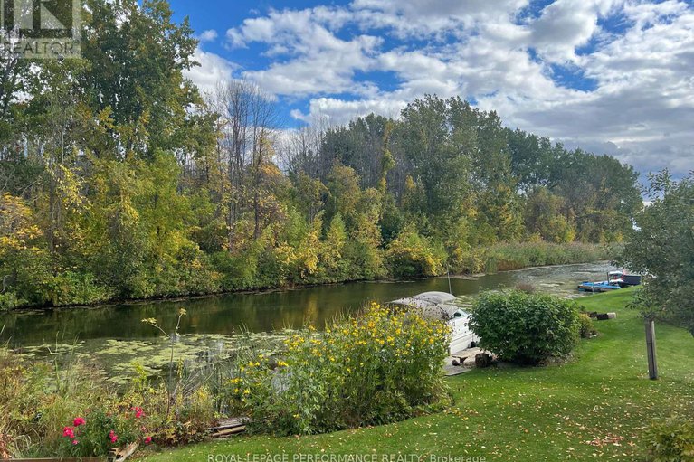 28972335/6275-macrae-court/south-glengarry-lancaster-twp/south-glengarry/ontario/K0C1E0_17