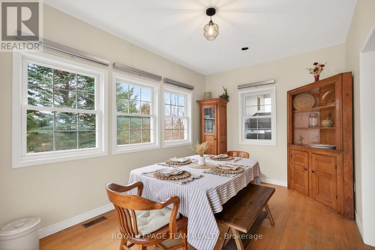 29568130/180-route-500-road/russell-twp/russell/ontario/K4R1E5_26