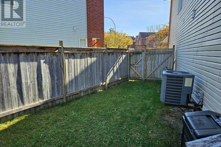 28807496/27-flowertree-crescent/emerald-meadowstrailwest/ottawa/ontario/K2M2R8_36