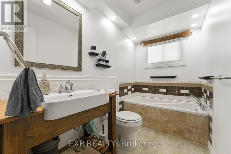 28744348/1762-sunview-drive/orleanssunridge/ottawa/ontario/K1C5B2_12