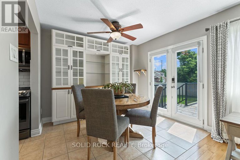 28618076/33-benlark-road/on-the-green/ottawa/ontario/K2J2L5_15