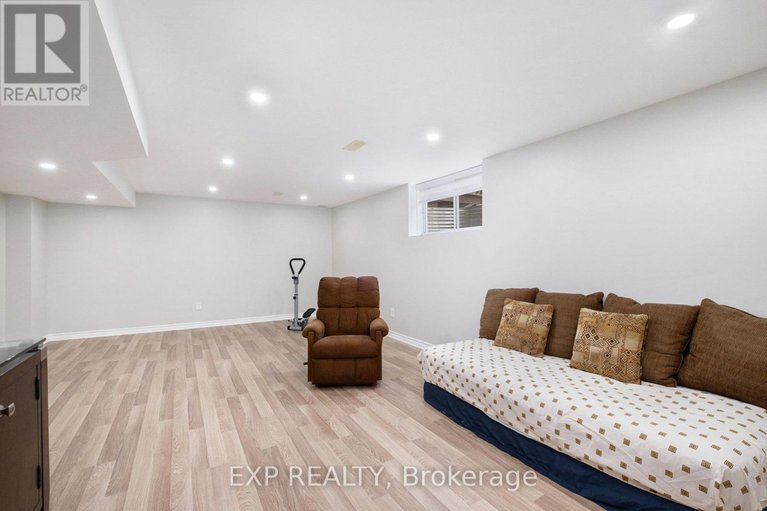 28543377/211-leamington-way/strandherd/ottawa/ontario/K2J3T4_26