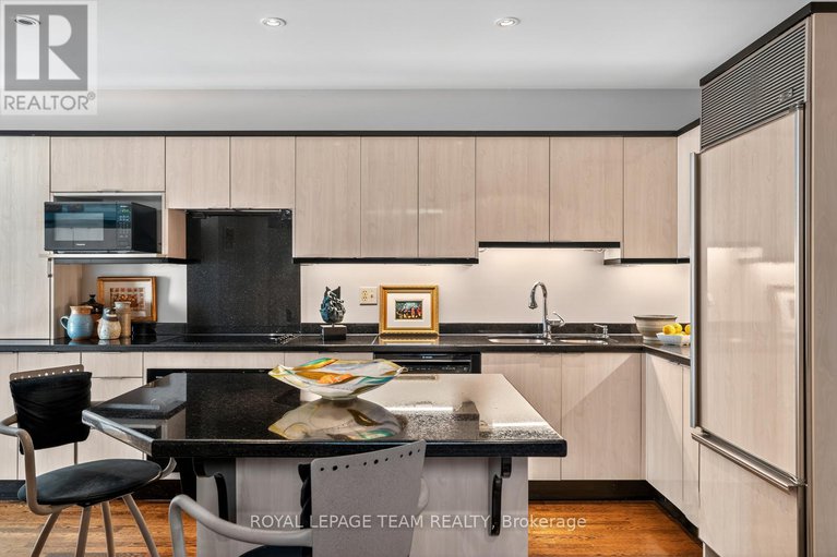 28984788/19-bittern-court/rockcliffe/ottawa/ontario/K1L8K9_4