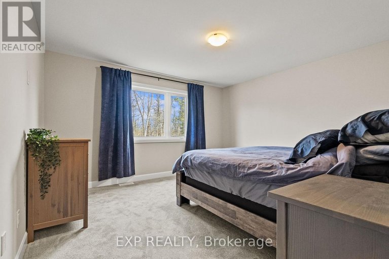 29648465/419-clubtail-private/blossom-parkkemp-parkfindlay-creek/ottawa/ontario/K1X0M9_26