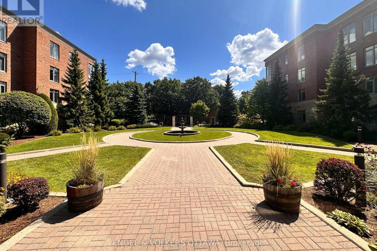 28962540/313-205-bolton-street/lower-townbyward-market/ottawa/ontario/K1N1K7_30
