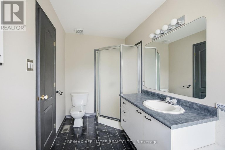 29125287/137-hearst-way/katimavik/ottawa/ontario/K2L4G5_25