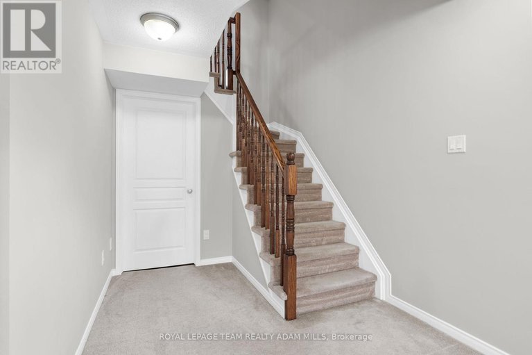 28591916/1543-carronbridge-circle/emerald-meadowstrailwest/ottawa/ontario/K2M0G8_36