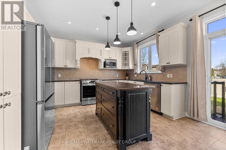 29627658/1965-montmere-avenue/notting-hillsummerside/ottawa/ontario/K4A0E3_15