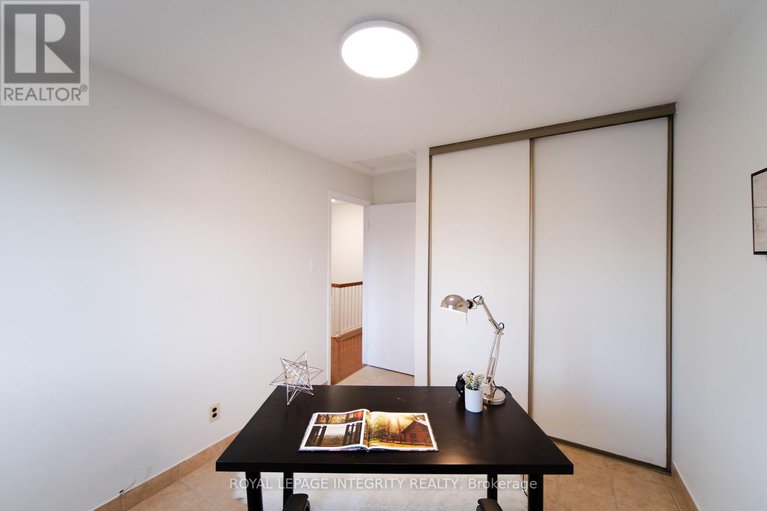 28908572/1266-famlit-court/beacon-hill-south/ottawa/ontario/K1J9A2_31