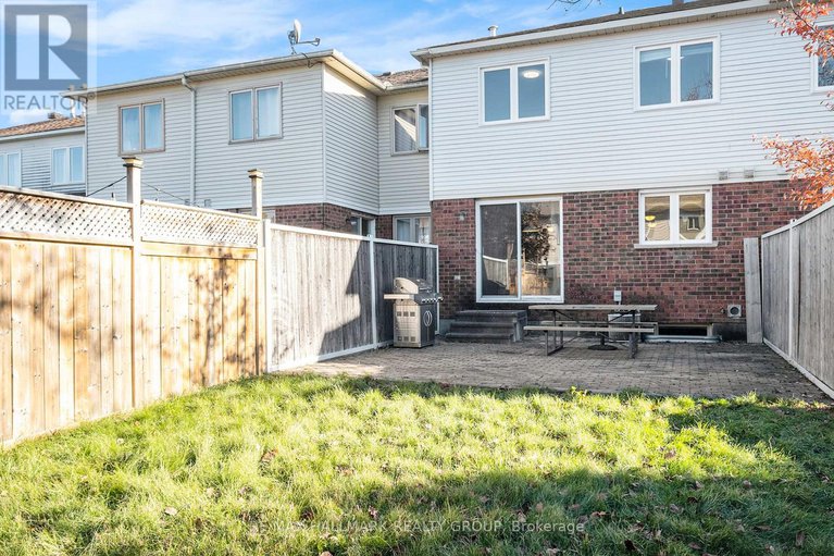 29052697/64-grenadier-way/longfields/ottawa/ontario/K2J4L5_21