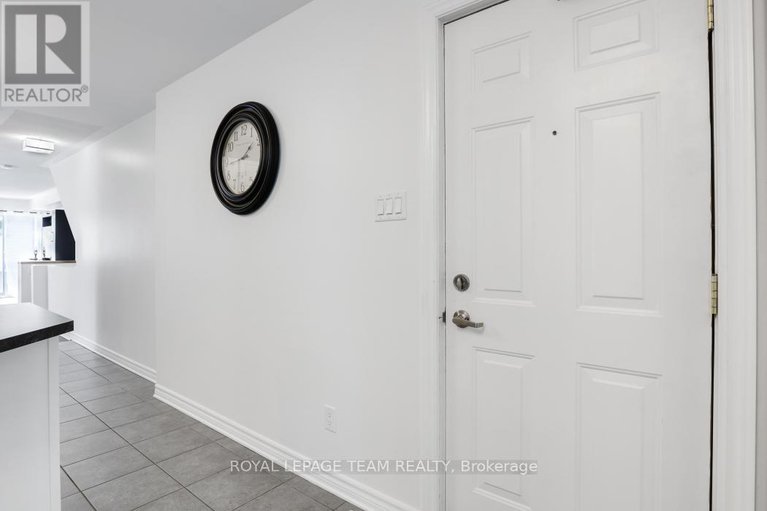 28754800/a-560-chapman-mills-drive/strandherd/ottawa/ontario/K2J3V2_9
